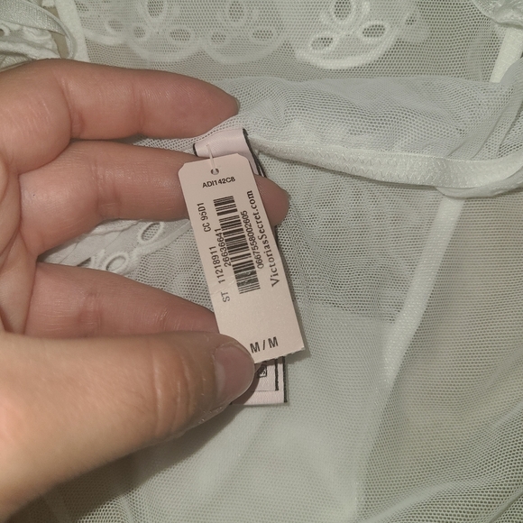 NWT Victoria secret white pantie - Picture 2 of 3